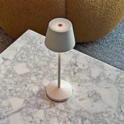 9 Lampes de table EMILY Blanc + base de chargement