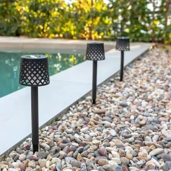 4 piques solaire LED intégrée Gretita noir 2lm 0,015W IP44 blanc chaud New Garden