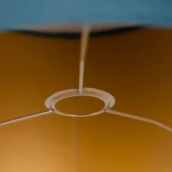 Abat-jour en velours bleu 35/35/20 avec intérieur doré