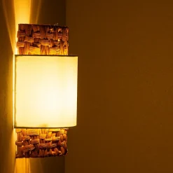 ALPINALUZ Applique murale avec en rotin et tissu, avec câble, prise et interrupteur Style bohème , douille E27