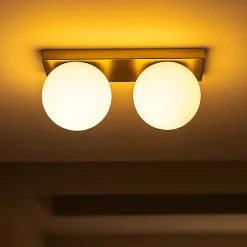 ALPINALUZ Applique Murale Double Sphère en Verre Opale et Base Rectangulaire en Laiton, E27