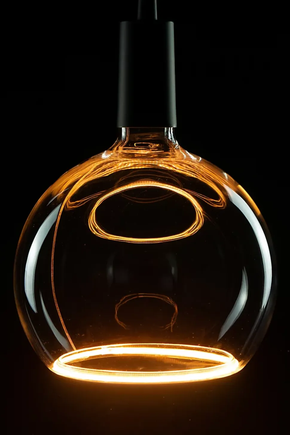 Ampoule LED décorative E27 350lm blanc chaud 5W Segula