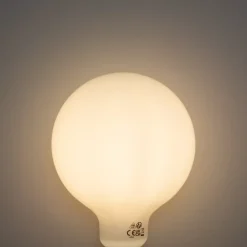 Ampoule LED E27 dimmable opale G125 5W 450lm 3000K