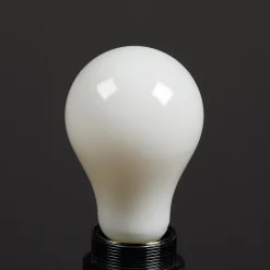 Ampoule LED GLS E27 806lm 5.9W = 60W Ø6.6cm Diall blanc chaud et blanc neutre