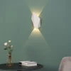 Applique blanche LED au design géométrique - Giada