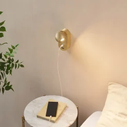 Applique LED dorée chic au style raffiné - Yvan