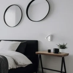 Applique LED 2W 3000K orientable en aluminium blanc avec interrupteur à bouton PISA le montage sur têtes de lit ou surfa