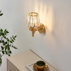 Applique luxueuse métal finition laiton et cristal - Odrina