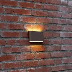 Applique murale d'extérieur moderne rouille brune 17,5 cm avec LED IP65 - Batt