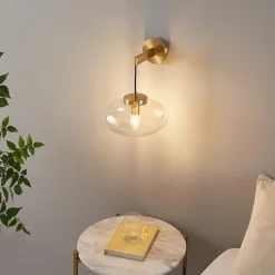 Applique murale dorée avec globe en verre soufflé suspendu - Milenzo