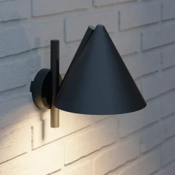 Applique murale Eriksson LED intégrée 600lm 8.5W IP44 GoodHome noir