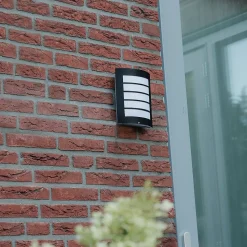 Applique murale extérieure noire IP44 avec capteur crépusculaire - Miro