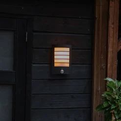 Applique murale extérieure noire IP44 avec détecteur de mouvement - Miro