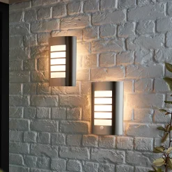 Applique murale Grandy E27 40W IP44 GoodHome gris chrome