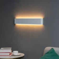 Applique murale longue et puissante à LED blanche - Oletta