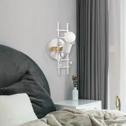 Applique murale Poupée Échelle avec détail en bois et aluminium blanc - Douille E27 lumière vers le haut pour couloir ch