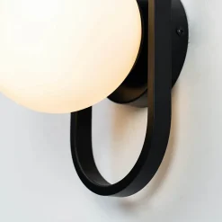 Applique murale vintage noire et verre blanc - Belisto