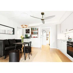 Bolt laiton , Ventilateur déstratificateur d'air, pales bois laquées blanc 132 Cm, moteur laiton sans lumière .