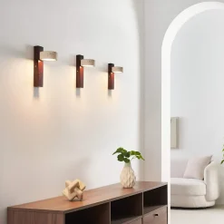 Eclairage mural LED en bois et pierre orientable - Fiorenzo