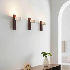 Eclairage mural LED en bois et pierre orientable - Fiorenzo