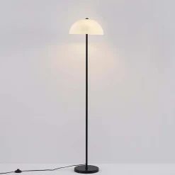 Elégant lampadaire minimaliste abat-jour en verre - Melito