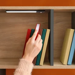 Emuca Luminaire LED Kaus Black rechargeable par USB avec détecteur de mouvement, 600mm, Peint en noir