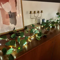 Guirlandes branches lumineuses d'eucalyptus à piles - Chromex