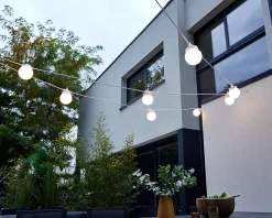 Guirlandes lumineuses LED intégrée Magliano 10 boules IP44 GoodHome blanc 12m