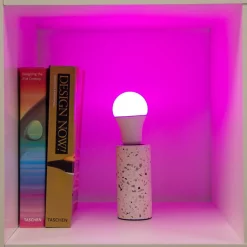 KOZii - Ampoule LED connectée KOZii, éclairage blancs + couleurs, E27 A60 Opaque 9W - KE806GRVBCCT