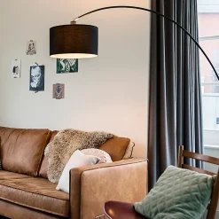 Lampadaire d'arc moderne intelligent noir avec A60 Wifi - Vinossa