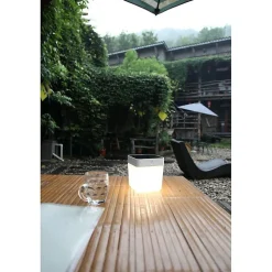 Lampe à poser blanche TABLE CUBE, LED Intégrée, 1W, 100 lumens, 3000K, IP44, SOLAIRE, Classe III