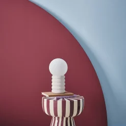 Lampe à poser intérieur céramique moucheté blanc et noir. globe en verre H 28cm - Zoe