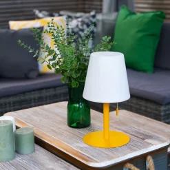 Lampe à poser POP - cône jaune rechargeable en métal LED IP44, 400 lumens, CCT et dimmable, hauteur ajustable