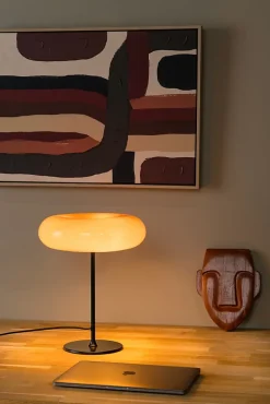 Lampe à poser Sentino pied métal noir, abat-jour en verre orange IP20 G9 3x5W Ø30 x H.37cm Lucide