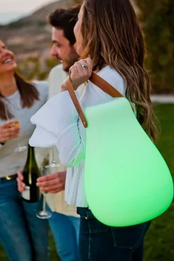 Lampe baladeuse avec enceinte rechargeable pour extérieur, LED variable RGB 45lm, IP43, H.37 x l.27,5 cm, New Garden Play Light and Music