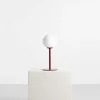 Lampe de table en métal avec globe en verre Pinne Bordeau - Aldex