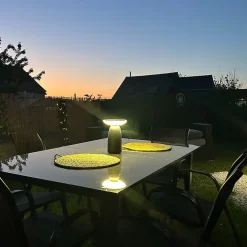 Lampe de table extérieur solaire Halo Lumihome noir IP44 25/130/250lm blanc neutre L.22,5 x l.16,5 x 22,5 cm noir