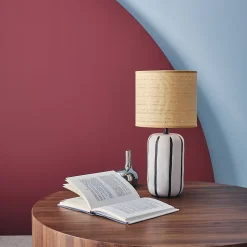 Lampe de table intérieur céramique blanche. abat-jour effet rotin H 41cm - Roxane