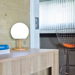 Lampe de table sans fil LED intégrée dimmable 1.2 W Luny Lumisky bois blanc mat l.18 x H. 28 x P.18 x Ø 18 cm