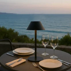 Lampe de table solaire NERIO SMALL en acier noir H31cm