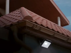 Lampe d'extérieur LED 'RADIA' 10W , en métal et verre noir, avec LED intégrée