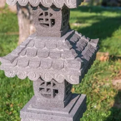 Lampe jardin japonais pierre de lave 1.50 m