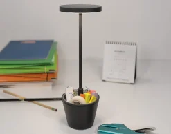 Lampe LED Poldina Reverso Vert Sauge rechargeable IP65 extérieur, dimmable avec autonomie jusqu'à 12 heures