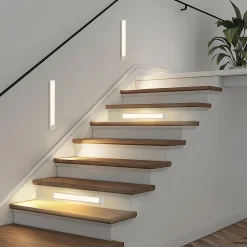 Lampe LED sous meuble NETTLIFE avec détecteur de mouvement, rechargeable par USB, 1 500 mAh, un couloir ou un placard