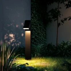 Lampe solaire de jardin à LED IP65 500 lm avec mât et capteur crépusculaire - 3000K