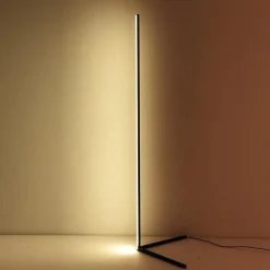 Lampe sur Pied Connectée WiFi RGBW 142cm avec Télécommande - SILAMP