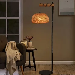 Lampe sur pied en bois et rotin avec abat-jour en bambou Ylva interrupteur au pied et design moderne pour salon ou cuisine E27