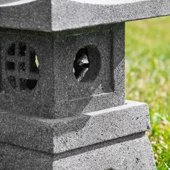 Lanterne de jardin japonais en pierre de lave 55cm