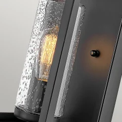 Lanterne murale moyenne Atwater 1 lumière