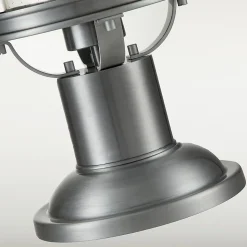 Lanterne sur pied moyenne Booker 1 lumière